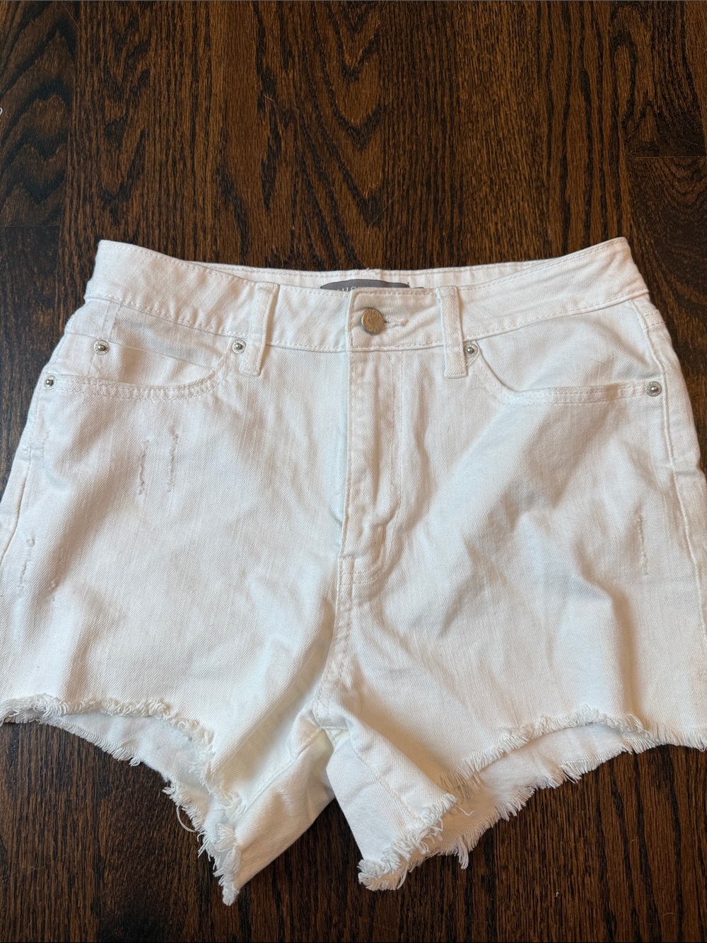 White Frayed Hem Women's Denim Shorts size medium - Picture 3 of 14